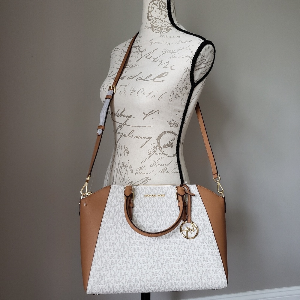 SOLD Michael Kors Ciara Bag + Wallet + Pom Vanilla - Picture 2 of 7